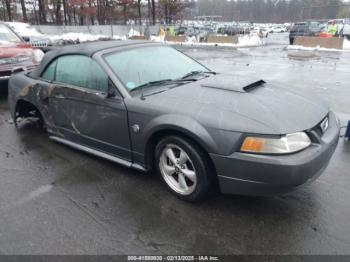  Salvage Ford Mustang