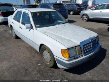  Salvage Mercedes-Benz 300