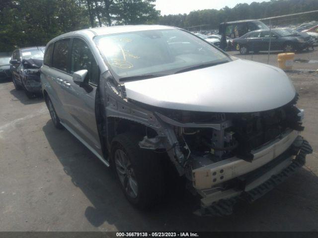  Salvage Toyota Sienna