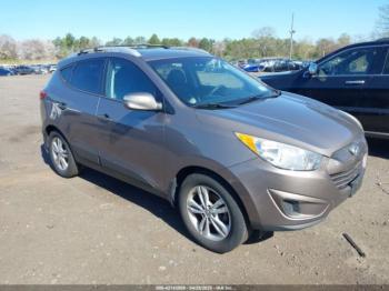  Salvage Hyundai TUCSON