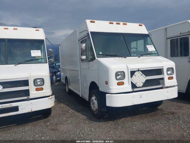  Salvage Freightliner Chassis
