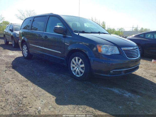  Salvage Chrysler Town & Country