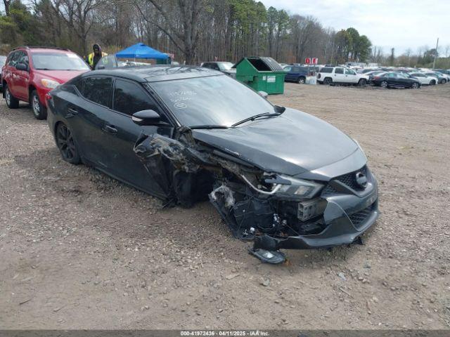  Salvage Nissan Maxima