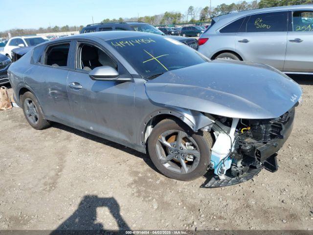  Salvage Kia K4