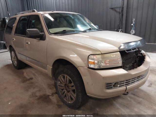  Salvage Lincoln Navigator