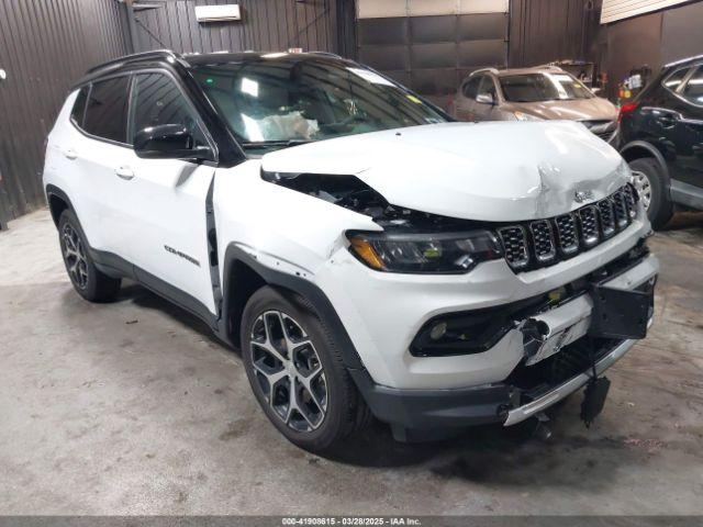  Salvage Jeep Compass
