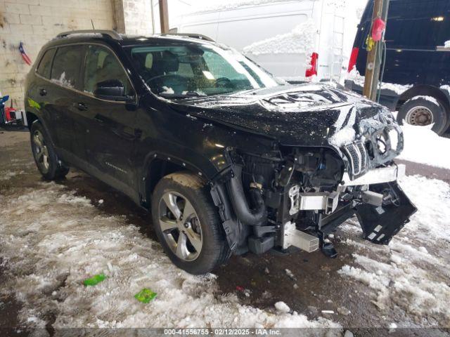  Salvage Jeep Cherokee