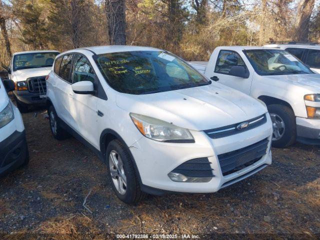  Salvage Ford Escape