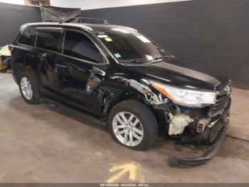  Salvage Toyota Highlander