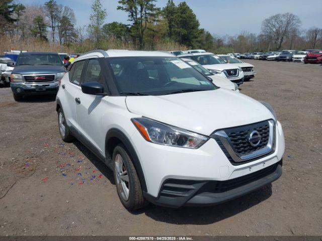  Salvage Nissan Kicks