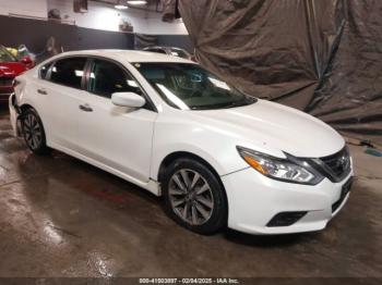  Salvage Nissan Altima