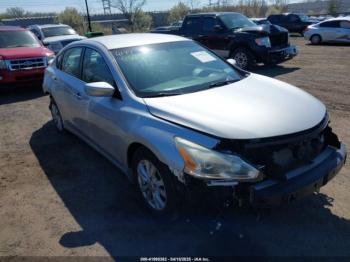  Salvage Nissan Altima