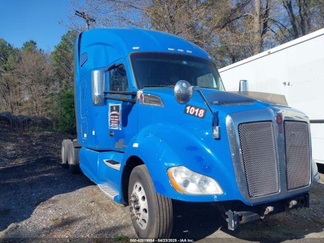  Salvage Kenworth Construction