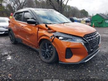  Salvage Nissan Kicks