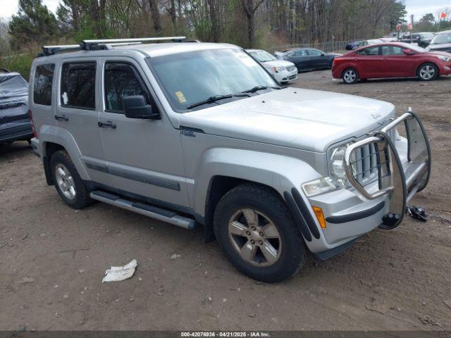  Salvage Jeep Liberty