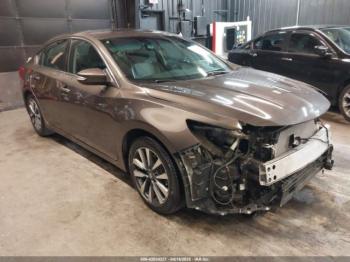  Salvage Nissan Altima