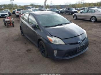  Salvage Toyota Prius