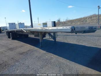  Salvage Reitnouer Trailer