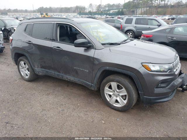  Salvage Jeep Compass