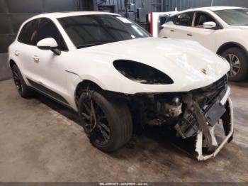  Salvage Porsche Macan
