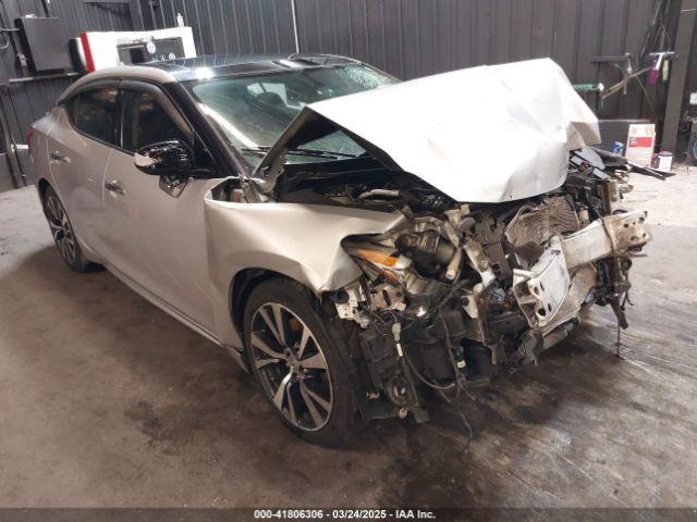  Salvage Nissan Maxima
