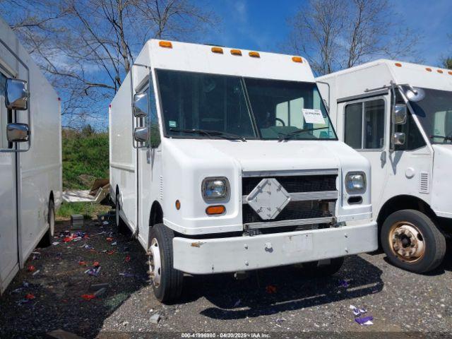  Salvage Freightliner Chassis
