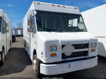  Salvage Freightliner Chassis