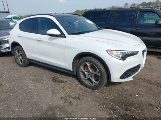  Salvage Alfa Romeo Stelvio