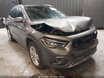 Salvage Mercedes-Benz GLA