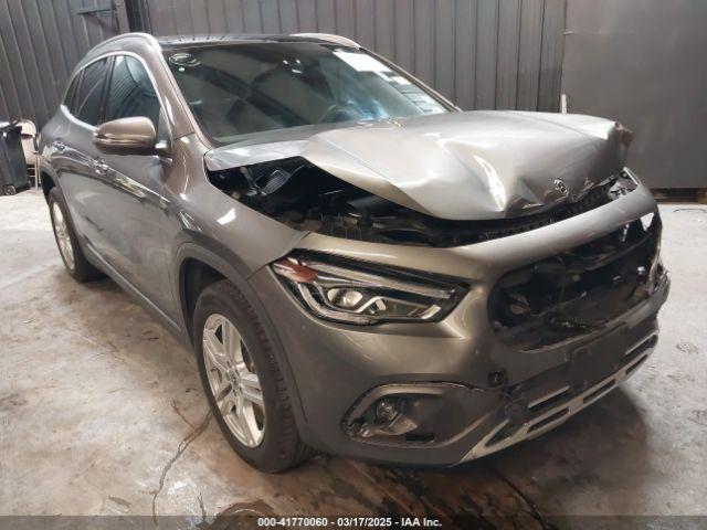  Salvage Mercedes-Benz GLA