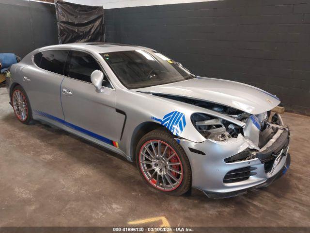  Salvage Porsche Panamera