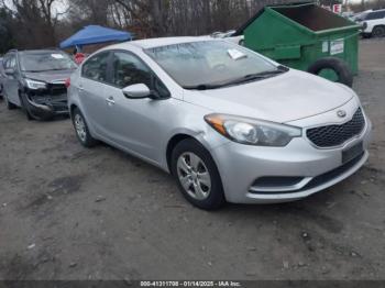  Salvage Kia Forte