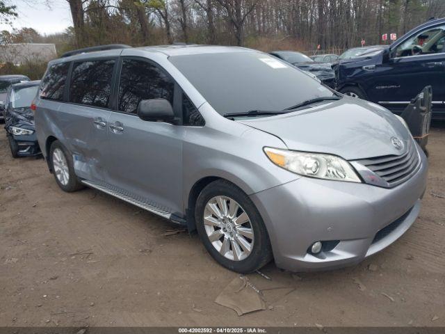  Salvage Toyota Sienna