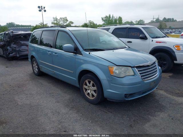  Salvage Chrysler Town & Country