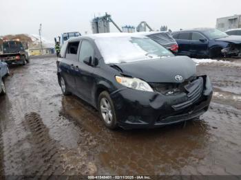  Salvage Toyota Sienna
