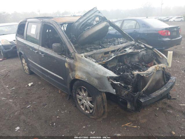 Salvage Chrysler Town & Country