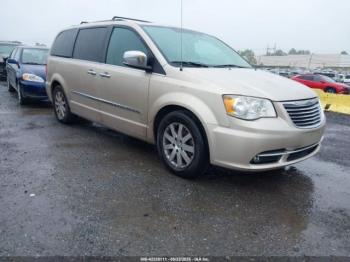  Salvage Chrysler Town & Country