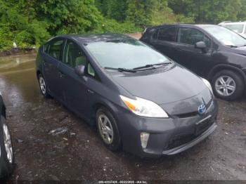  Salvage Toyota Prius