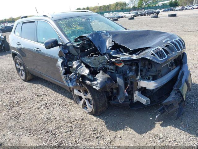  Salvage Jeep Cherokee