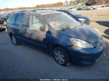  Salvage Toyota Sienna