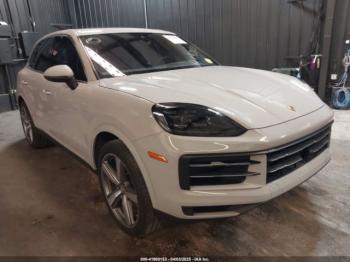  Salvage Porsche Cayenne