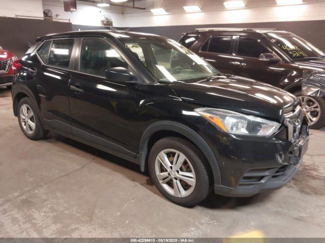  Salvage Nissan Kicks