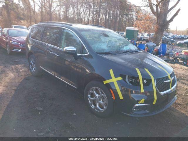  Salvage Chrysler Pacifica