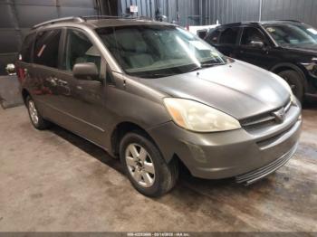  Salvage Toyota Sienna