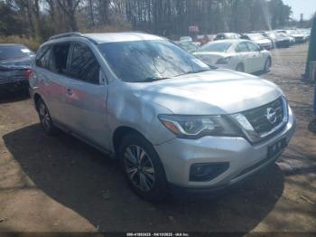  Salvage Nissan Pathfinder