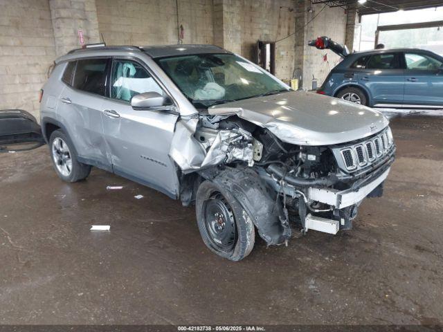 Salvage Jeep Compass