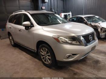  Salvage Nissan Pathfinder