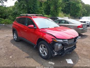  Salvage Hyundai TUCSON
