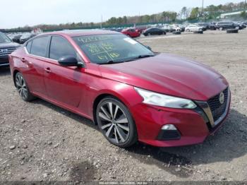  Salvage Nissan Altima