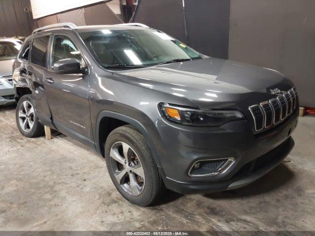  Salvage Jeep Cherokee
